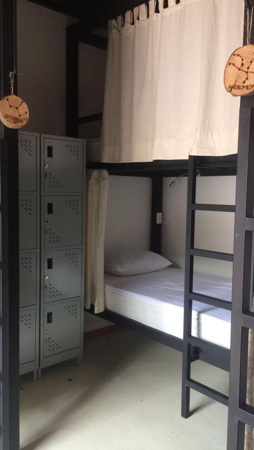 Cama en habitación compartida de 6 camas